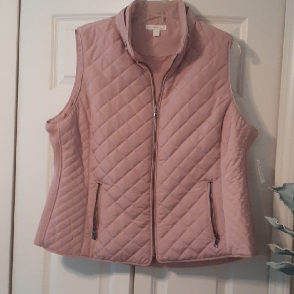 Womens puffer vest